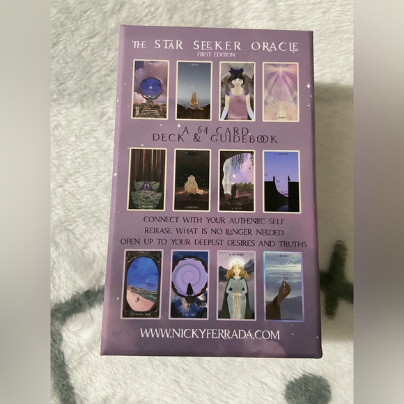 Star Seeker Oracle by Nicky Ferrada - Picture 3 of 13